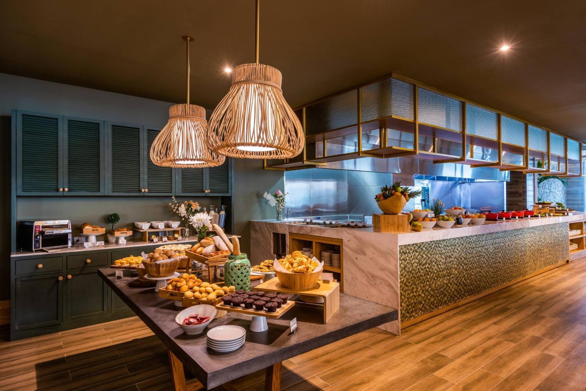 Santa Marta Marriott Resort Playa Dormida Exterior photo The Kitchen